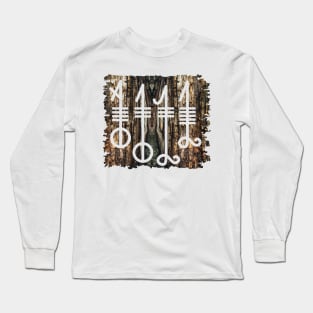 Svefnthorn  symbol - wooden texture Long Sleeve T-Shirt